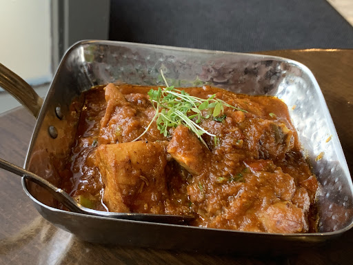 Photo of Everest Inn Hythe - 32-34 High St, Hythe CT21 5AT