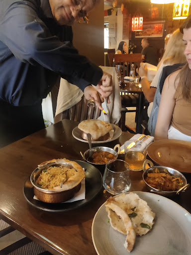 Photo of Everest Inn Hythe - 32-34 High St, Hythe CT21 5AT