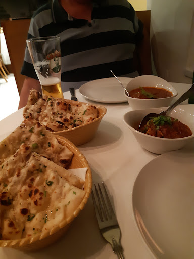 Photo of Everest Inn Hythe - 32-34 High St, Hythe CT21 5AT