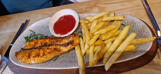 Photo of SUNSHINE MEZE, BBQ, WINE & COCKTAIL BAR - 35-39 High St, Hythe CT21 5AD