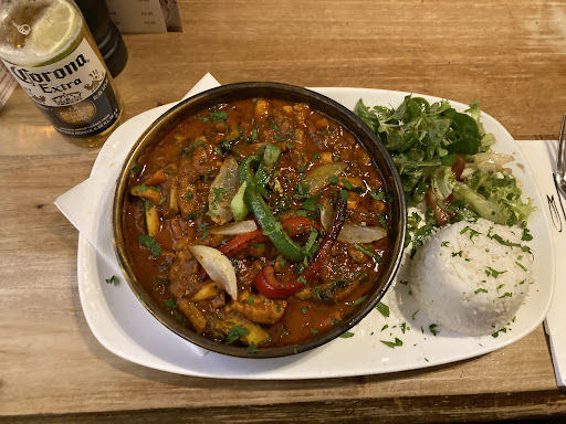 Photo of La Le Turkish Mediterranean restaurant - 106-110 Academy St, Inverness IV1 1LX