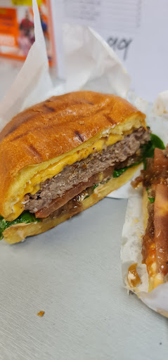 Photo of Sandhurst Peri Peri - 80 High St, Sandhurst GU47 8ED