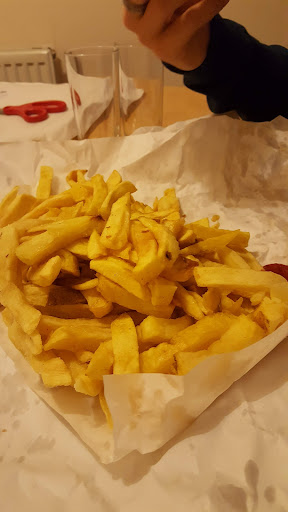 Photo of Istanbul Fish & Chips & Kebab - 72 High St, Sandhurst GU47 8ED