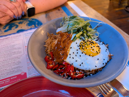 Photo of Fondo Lounge - 107 High St, Street BA16 0EY