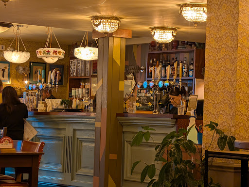 Photo of Fondo Lounge - 107 High St, Street BA16 0EY