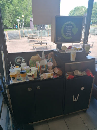 Photo of McDonald's - Westway Roundabout, Gravenchon Way, Street BA16 0HW