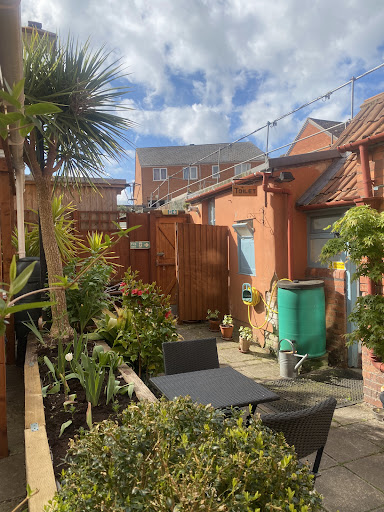 Photo of Hundred Monkeys Cafe - 52 High St, Glastonbury BA6 9DY