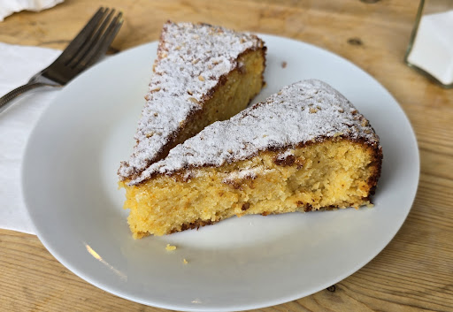 Photo of Hundred Monkeys Cafe - 52 High St, Glastonbury BA6 9DY