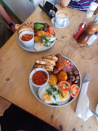 Photo of Hundred Monkeys Cafe - 52 High St, Glastonbury BA6 9DY