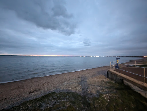 Photo of Lee Kebab & Pizza House - 3, Flower Buildings, Marine Parade E, Lee-on-the-Solent PO13 9LB