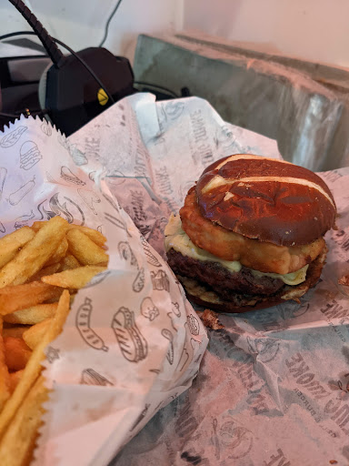 Photo of Rolling Smoke Ilkeston - 1 Awsworth Rd, Ilkeston DE7 8JD