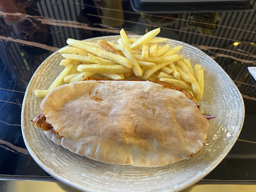 Photo of Fresh & Grill Kitchen - 25 Langney Rd, Eastbourne BN21 3QA