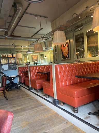 Photo of Bill's Braintree Restaurant - Charter Way, Braintree CM77 8YH