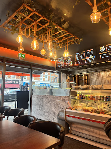 Photo of Chill n Grill - 195 Uxbridge Rd, London W12 9RA