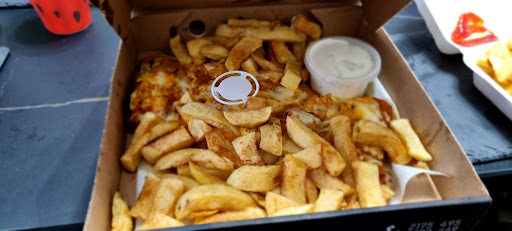 Photo of Saleems Takeaway - 13-15 Glynfellis, Gateshead NE10 8RH