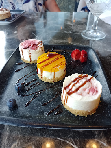 Photo of Lai La Kitchen - 59 Turners Hill, Cheshunt, Waltham Cross EN8 8NT