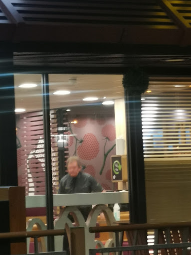 Photo of McDonald's - Kingsland Rd, Holyhead LL65 2HY