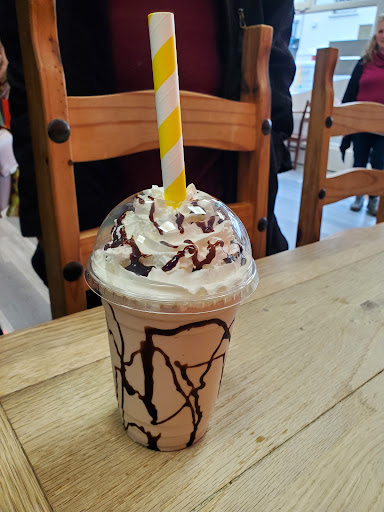 Photo of Mete's Smash Burger - 50 Market St, Holyhead LL65 1UN