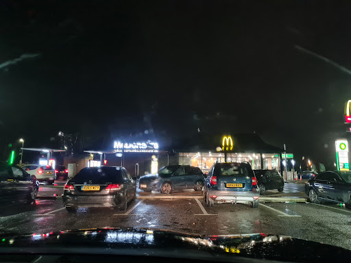 Photo of McDonald's - Ring Rd N, Horley, Gatwick RH6 0NN