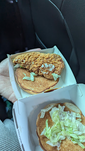 Photo of McDonald's - Ring Rd N, Horley, Gatwick RH6 0NN