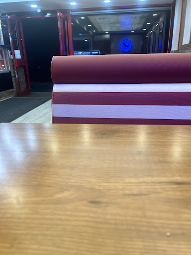 Photo of Troy Kebab House - 43 High St, Crawley RH10 1BQ