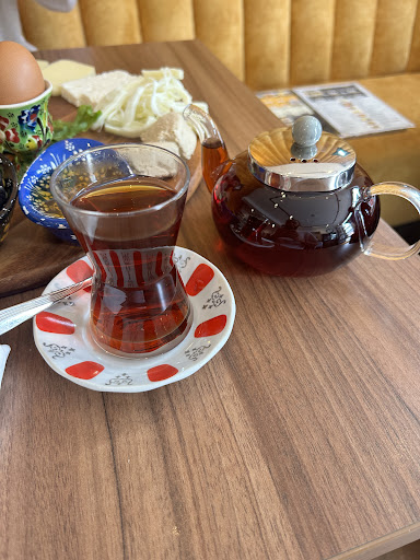 Photo of Artelesi | Horsham - 27 East St, Horsham RH12 1HH