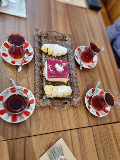 Photo of Artelesi | Horsham - 27 East St, Horsham RH12 1HH