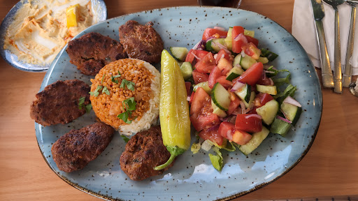 Photo of Artelesi | Horsham - 27 East St, Horsham RH12 1HH