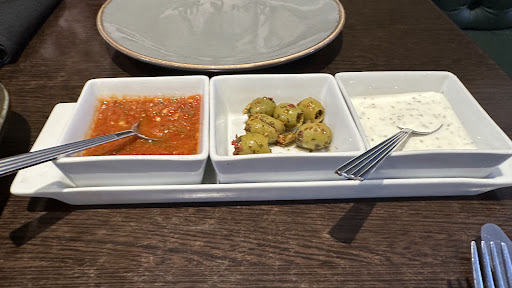 Photo of Izmir Bar and Grill - 5, 5A East St, Horsham RH12 1HH