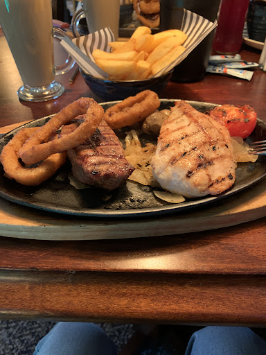 Photo of The Wagon And Horses - 87a Hucclecote Rd, Hucclecote, Gloucester GL3 3TP