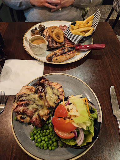 Photo of The Wagon And Horses - 87a Hucclecote Rd, Hucclecote, Gloucester GL3 3TP
