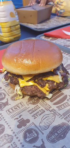 Photo of Ranzoaz - Vauxhall Inn, Car Park, 174 Barton St, Gloucester GL1 4EX