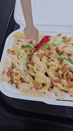 Photo of Smashdown! Guys - Dellfield Parade, Cowley, Uxbridge UB8 2EN