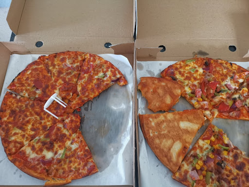 Photo of Italian Pizza - 71 Gatwick Rd, Crawley RH10 9RD