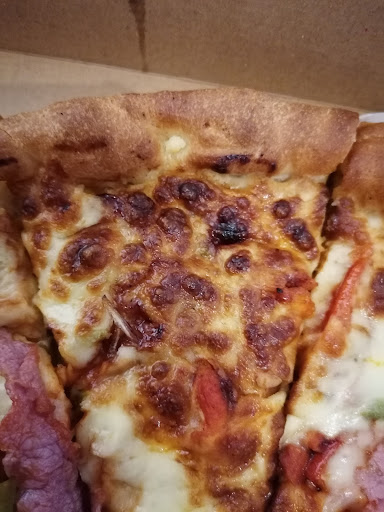 Photo of Italian Pizza - 71 Gatwick Rd, Crawley RH10 9RD