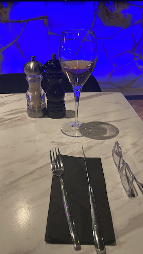 Photo of Vera Grill & Bar - 77-79 Mitchley Ave, South Croydon CR2 9HN