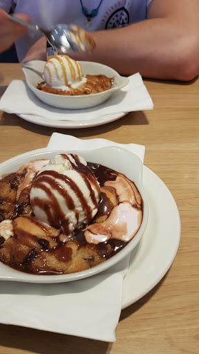 Photo of Pizza Hut - Unit 20a, Weavers Wharf, Black Horse Ln, Kidderminster DY11 6UU