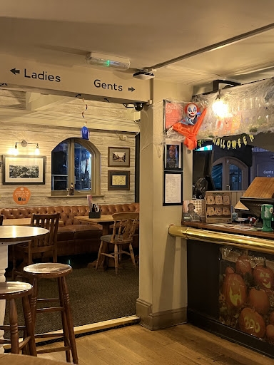 Photo of Black Horse - 6 Banbury Rd, Kidlington OX5 2BT