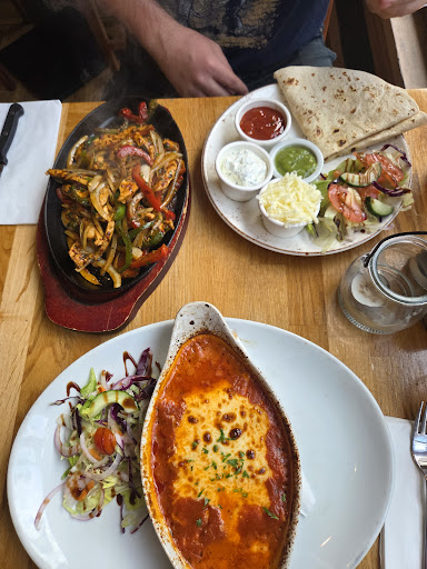 Photo of Dino's Mediterranean Restaurant, Harrogate - 7 Station Bridge, Harrogate HG1 1SS