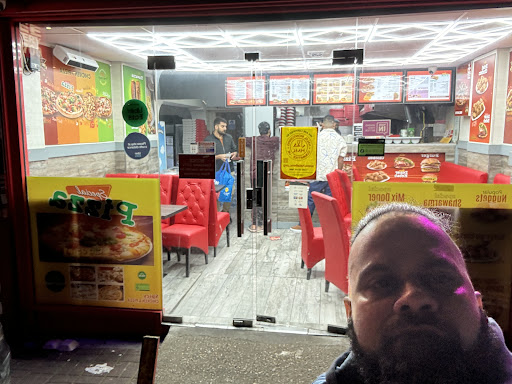 Photo of Spicy Chicken & Pizza - 64 Leagrave Rd, Luton LU4 8HZ