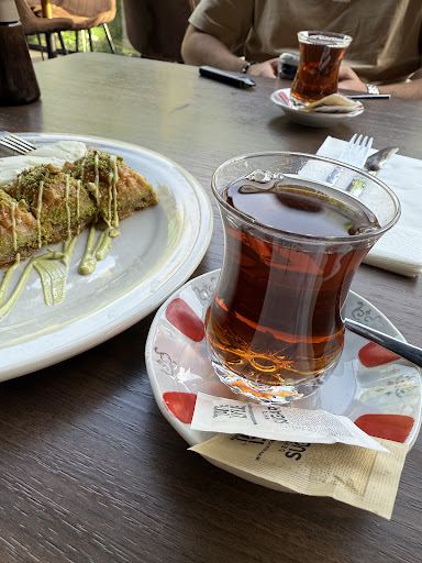 Photo of Irmak Lounge - 218 High St N, Dunstable LU6 1AU