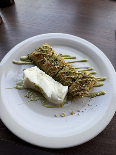 Photo of Irmak Lounge - 218 High St N, Dunstable LU6 1AU