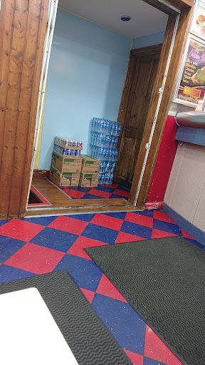 Photo of Dixy Chicken - 45 New Briggate, Leeds LS2 8JD