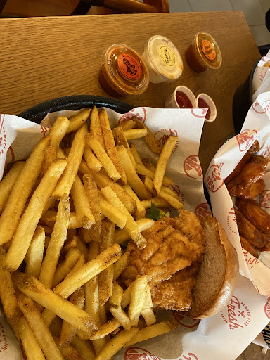 Photo of Slim Chickens - 53 Garden Walk, Metrocentre, Gateshead NE11 9XZ