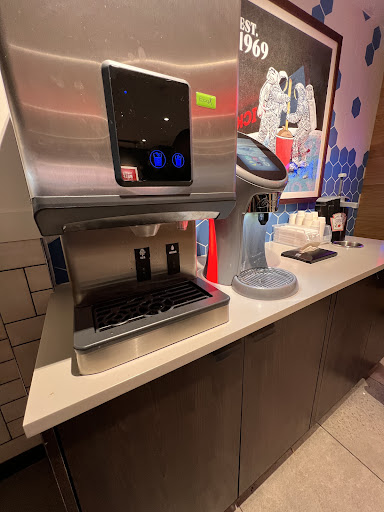 Photo of Wendy's - 195 High St, Lincoln LN5 7AL