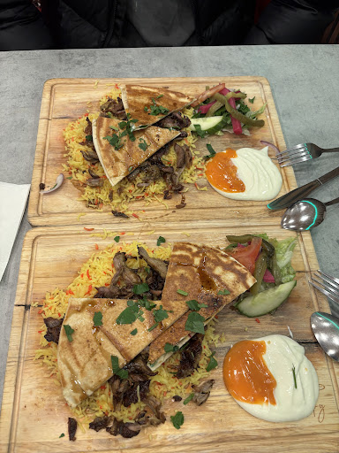 Photo of شاورما القمة The top shawarma - 194 Pitt St, Glasgow G2 4DY
