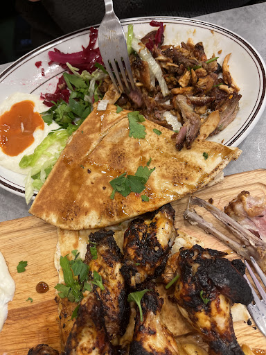 Photo of شاورما القمة The top shawarma - 194 Pitt St, Glasgow G2 4DY