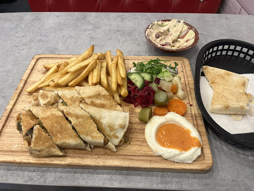 Photo of شاورما القمة The top shawarma - 194 Pitt St, Glasgow G2 4DY