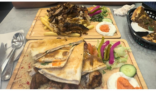 Photo of شاورما القمة The top shawarma - 194 Pitt St, Glasgow G2 4DY