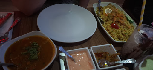 Photo of Spice Safari Restaurant & Takeaway - 6 Lancaster Square, Conwy LL32 8HT